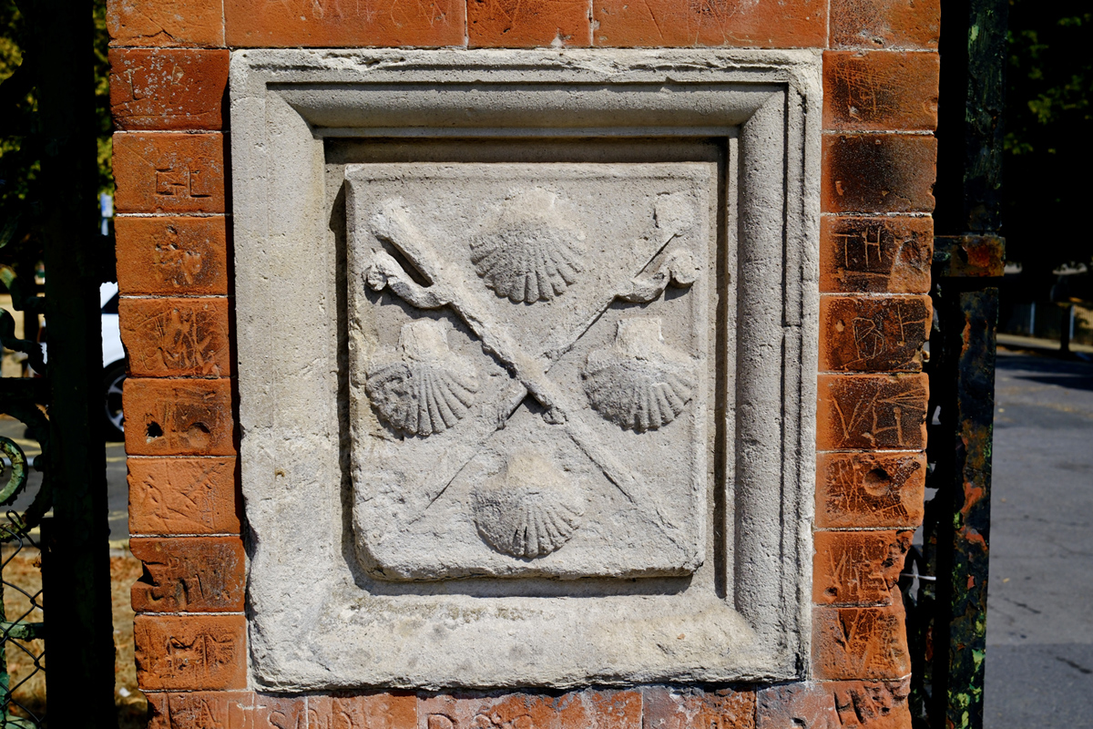 Scallop shells at the entrance to Palmer Park, Reading